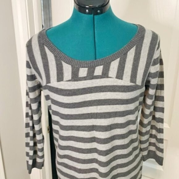Gap Nautical 3/4 Sleeve Crew Neck Lightweight Casual Sweater - Picture 3 of 9